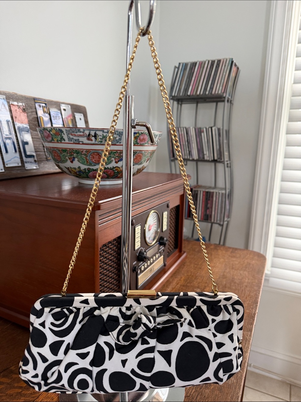 Talbots frame clutch with gold chain shoulder strap, black and white print w/bow - Picture 2 of 7
